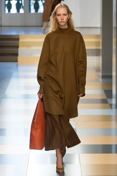 Look 36